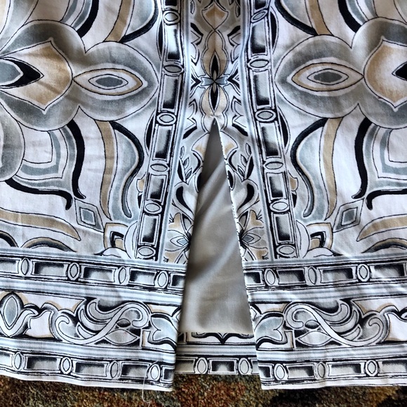 WHBM Embellished Skirt White House Black Market  EUC - Picture 7 of 8